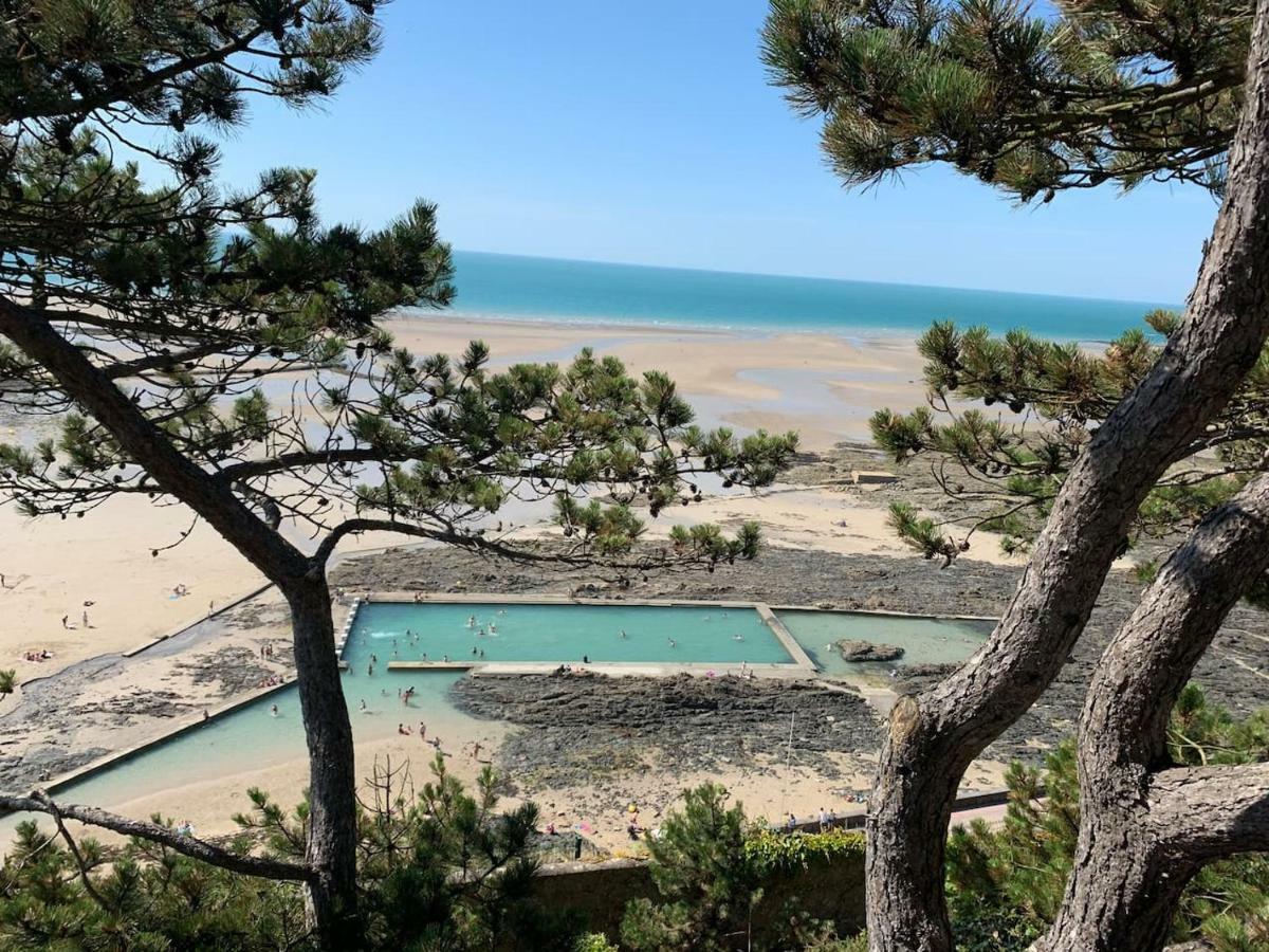 Les Roches Grises, Luxueuse Villa Face Mer, 4Etoiles, Spa Et Jardin Panoramique, Societe La Clef Decamp Гранвиль Экстерьер фото