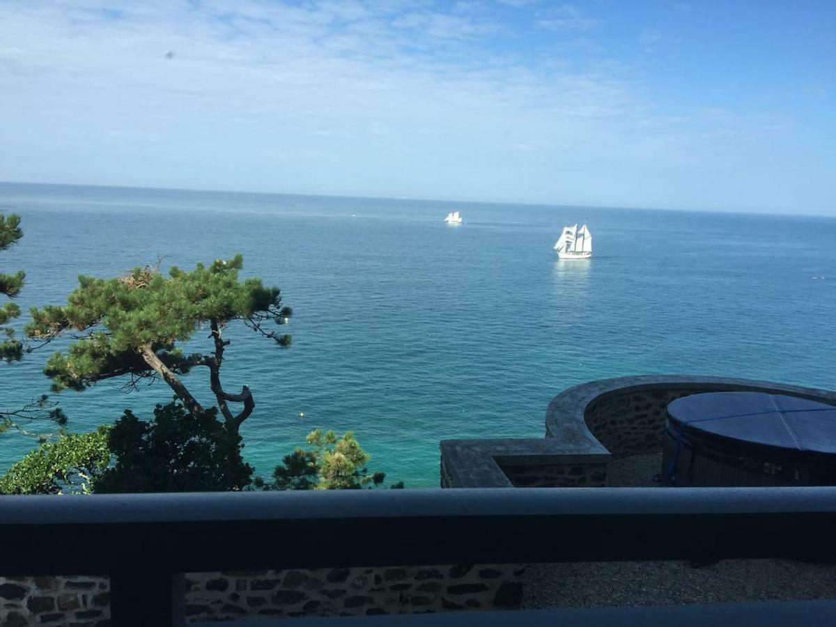Les Roches Grises, Luxueuse Villa Face Mer, 4Etoiles, Spa Et Jardin Panoramique, Societe La Clef Decamp Гранвиль Экстерьер фото